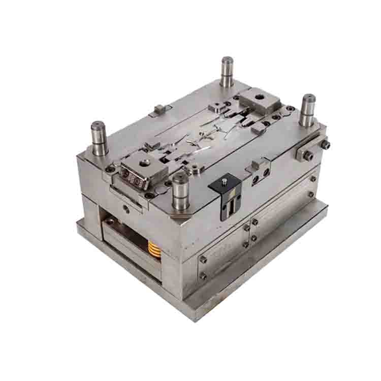  塑料模具加工中如何保证精度